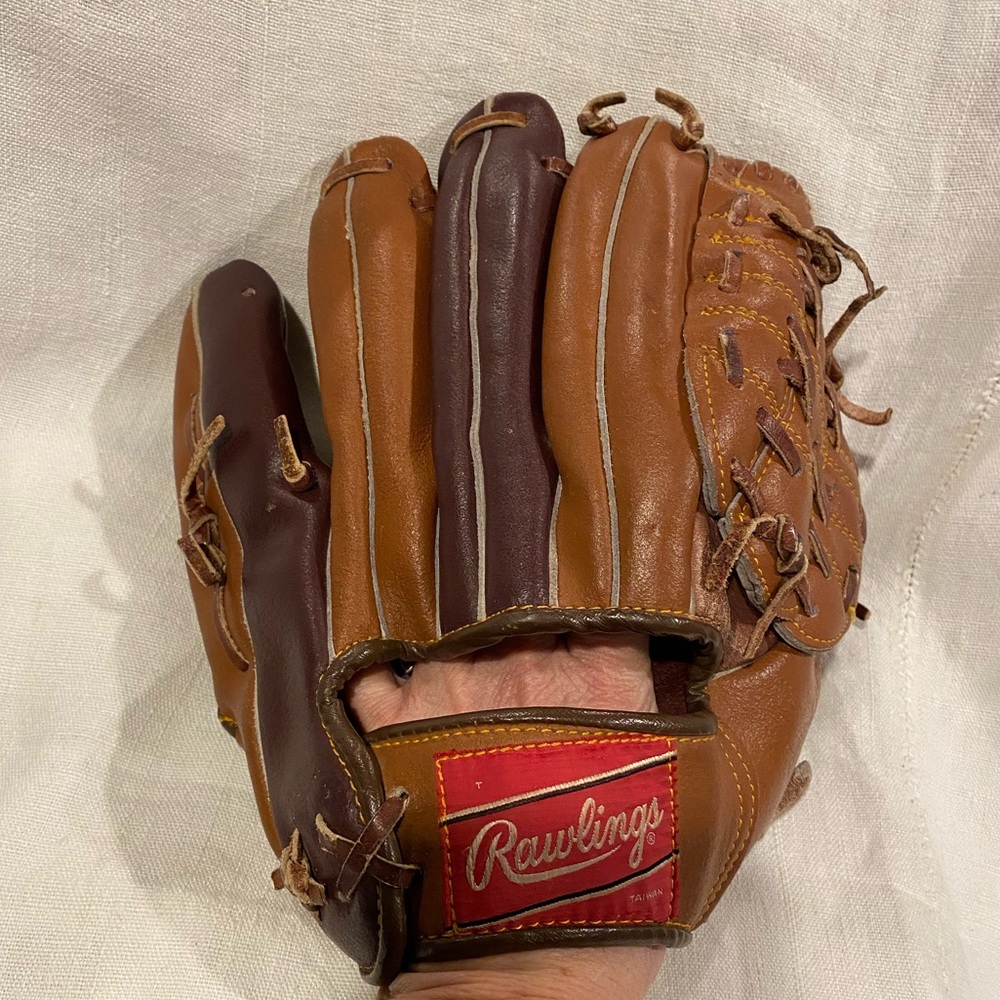 Rawlings Baseball Glove Cesar Cedeno Model GJ 97 Right handed Baseball glove